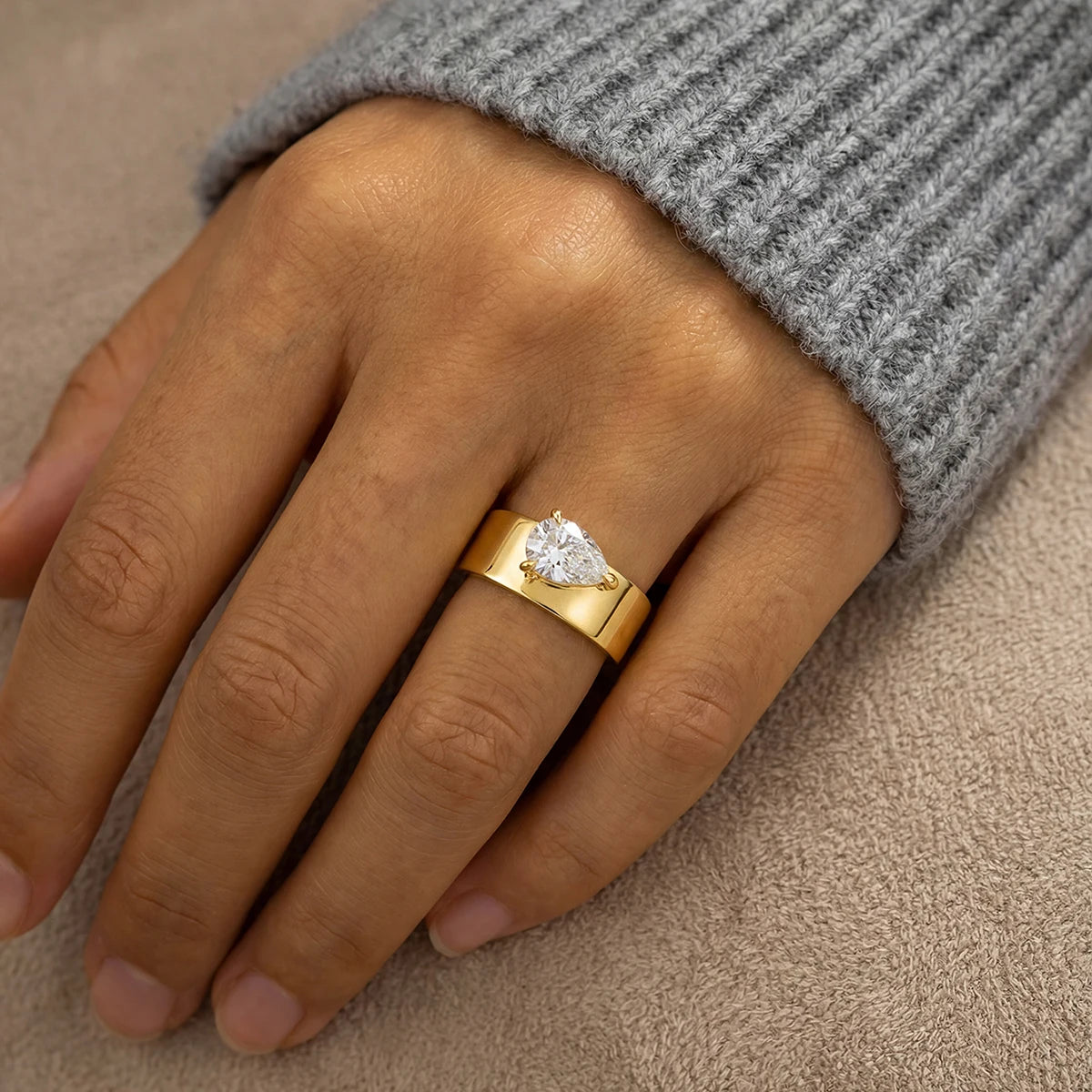 Anillo Gota de Agua · Plata 925 con Zirconia