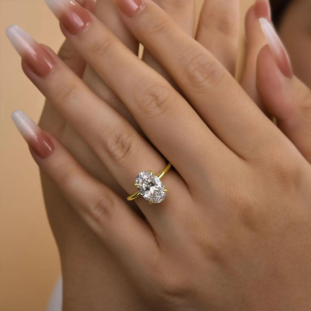 Anillo Solitario Oval · Plata 925 · 1–8 Quilates